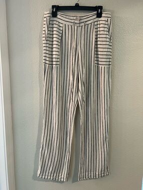 Laundry by Shelli Segal Striped Linen-Blend Pants - White & Navy